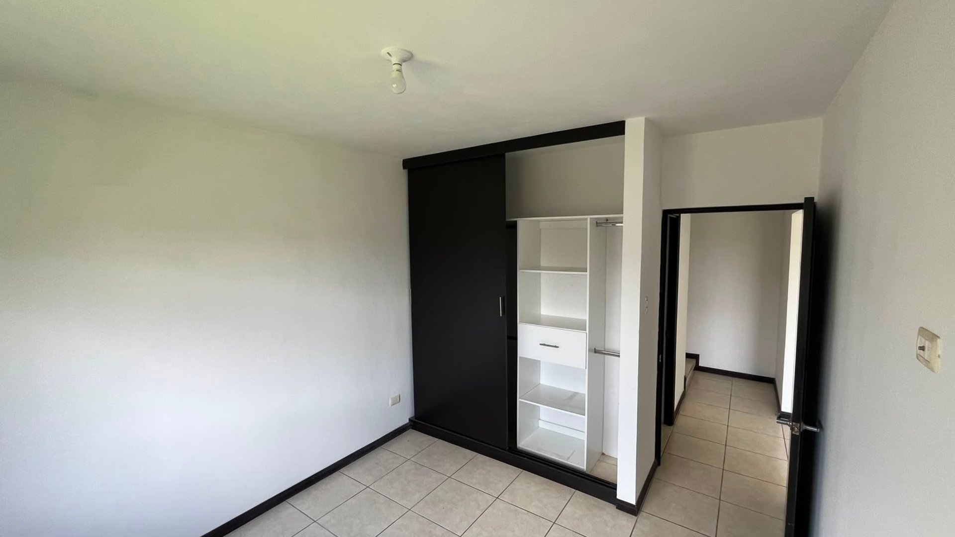 Exelente Casa En Venta En Vistas San Isidro,Zona 16 - Miniatura 8