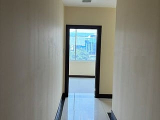 Oficinas en Venta en Centro Empresarial Zona Pradera – Zona 10 - 4