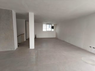 ALQUILER DE CÉNTRICAS OFICINAS - 4 GRADOS NORTE, ZONA 4 - 2
