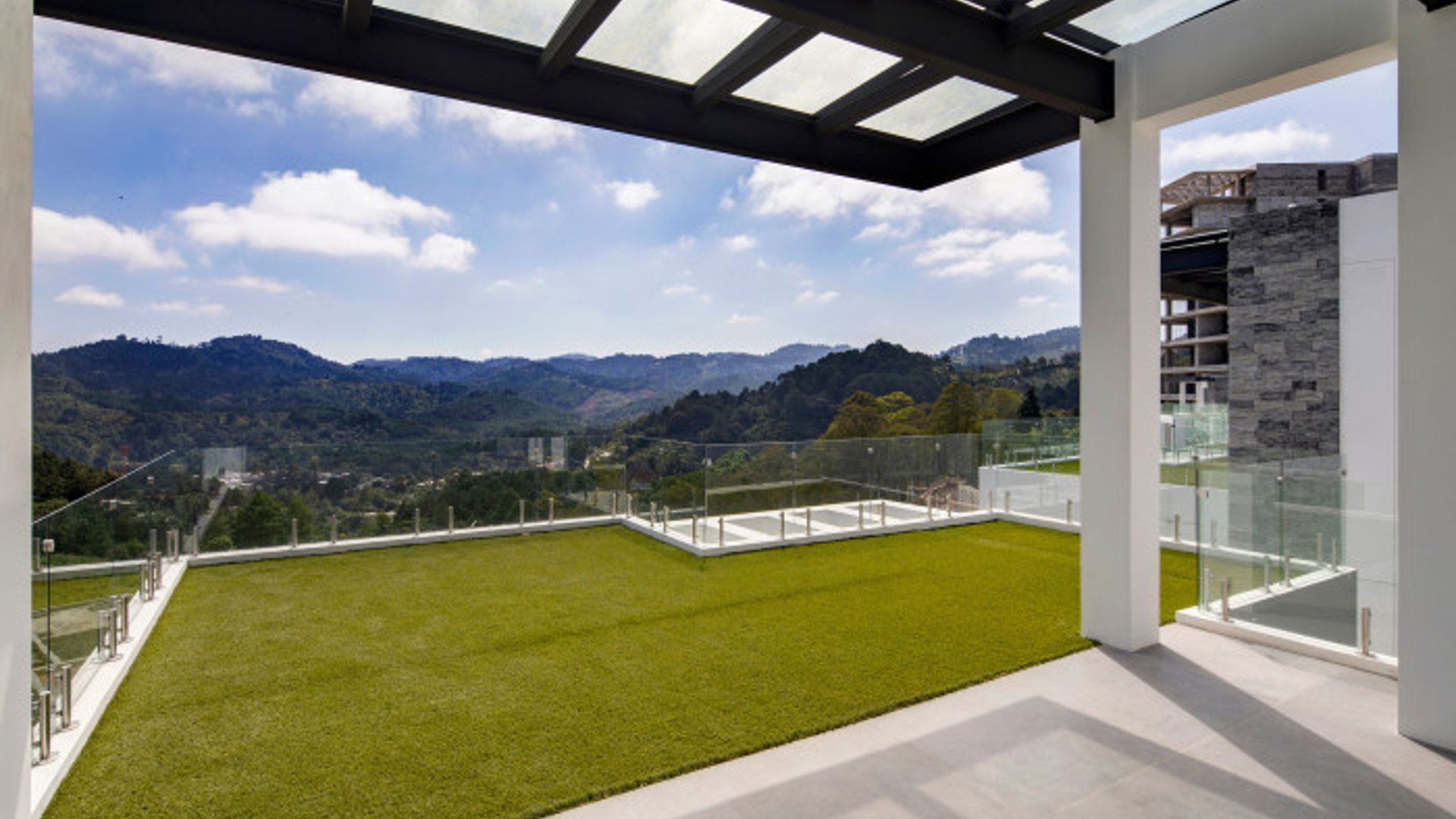 Venta de Casa en Condominio Exclusivo El Pulté Zona 16
