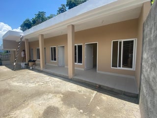 Propiedad para Inversiòn con  locales y apartamentos - 2