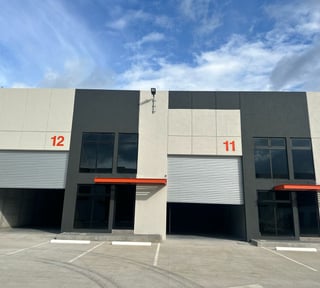 ALQUILER DE OFIBODEGA PARA ESTRENAR - EMPRESARIAL CHIMALTENANGO