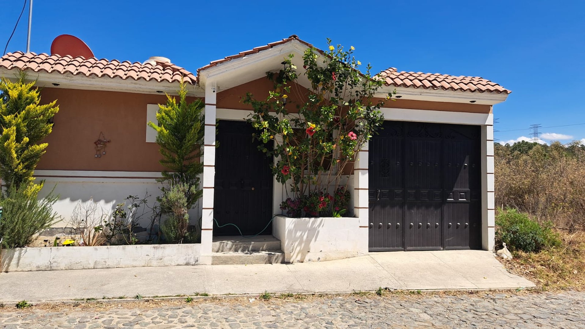 Casa de Campo Moderna en Venta/Renta - Image 1