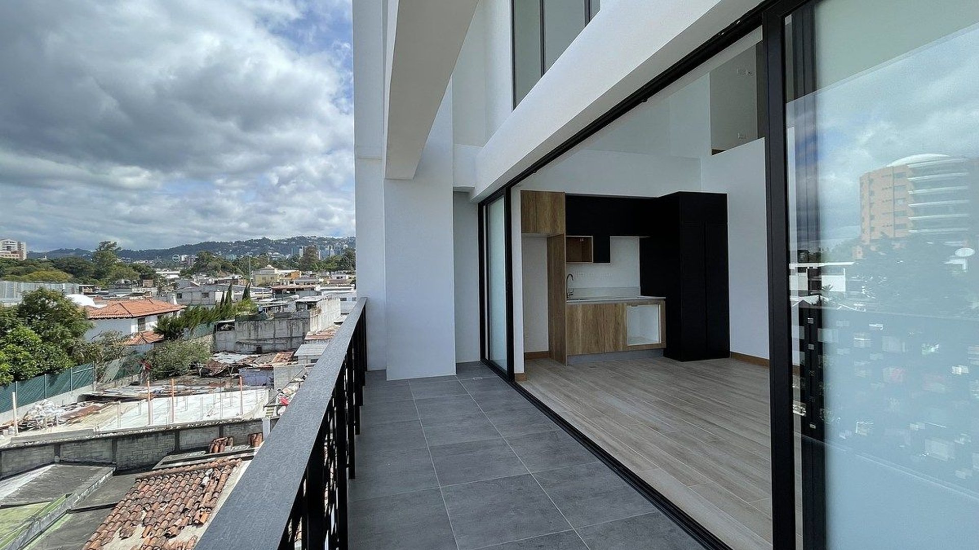 Apartamento en Alquiler Edificio AOKI Zona 14