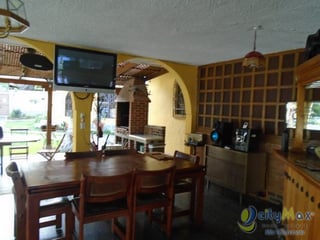 Hermosa y amplia casa de un nivel en San Cristóbal - 2