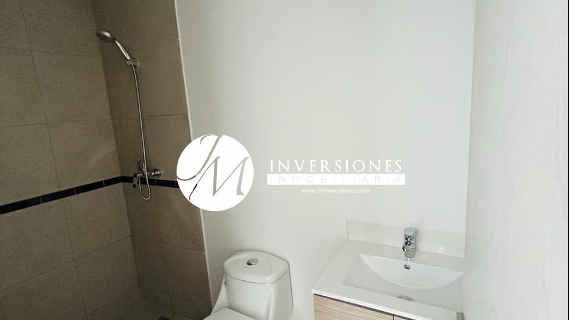 Apartamento en renta Con Linea blanca en zona 12 - Miniatura 7