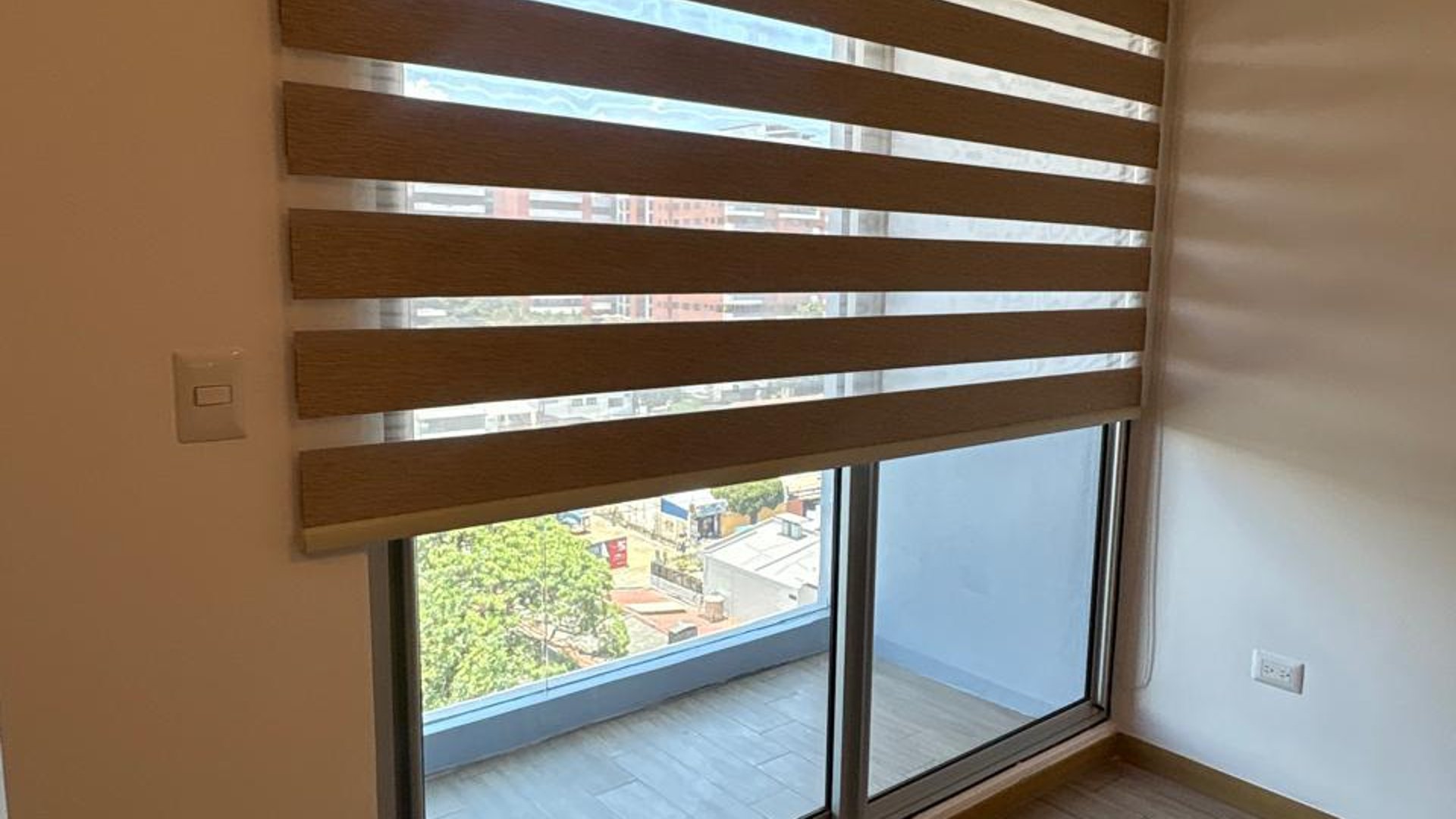 APARTAMENTO EN VENTA | EDIFICIO CITY HAUS | ZONA 10 - Miniatura 6
