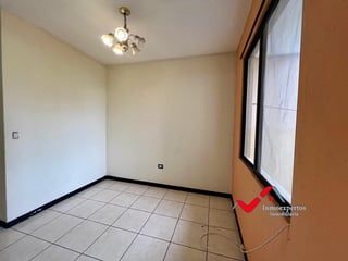 CASA EN RENTA, SAN CRISTOBAL ZONA 8 DE MIXCO COLONIA PINARES - 2