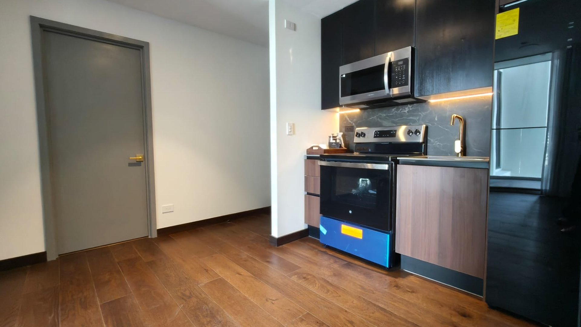 ALQUILER DE CÉNTRICO APARTAMENTO - ATARAH, ZONA 10  - Miniatura 2