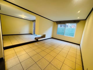 📍 CASA EN VENTA – 3 HAB + JARDÍN  ENSENADA DE SAN ISIDRO | ZONA 16 - 4