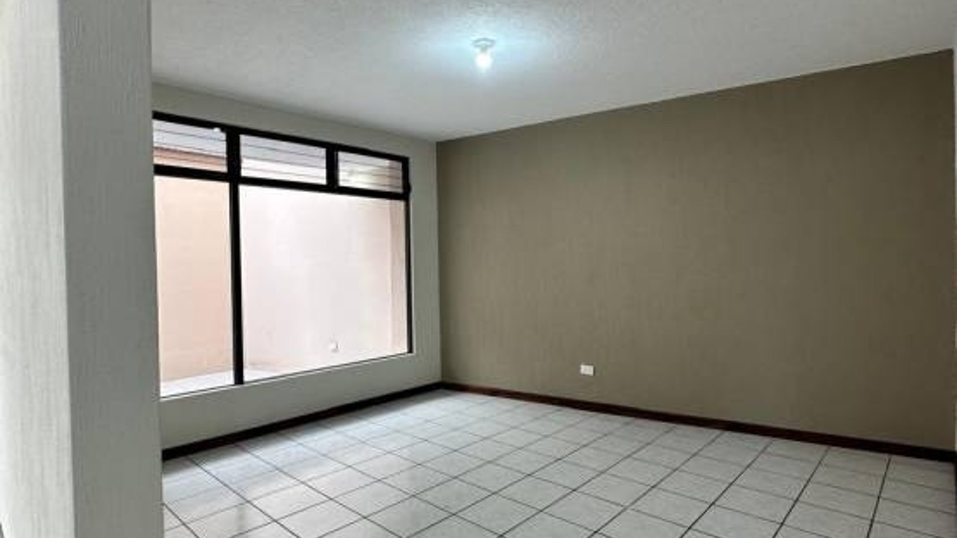 Casa en condominio en Renta, Zona 13 (R10395) - Miniatura 3