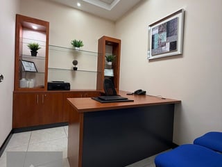 Oficina en Venta y Renta en Zona Pradera Guatemala, zona 10 - 4