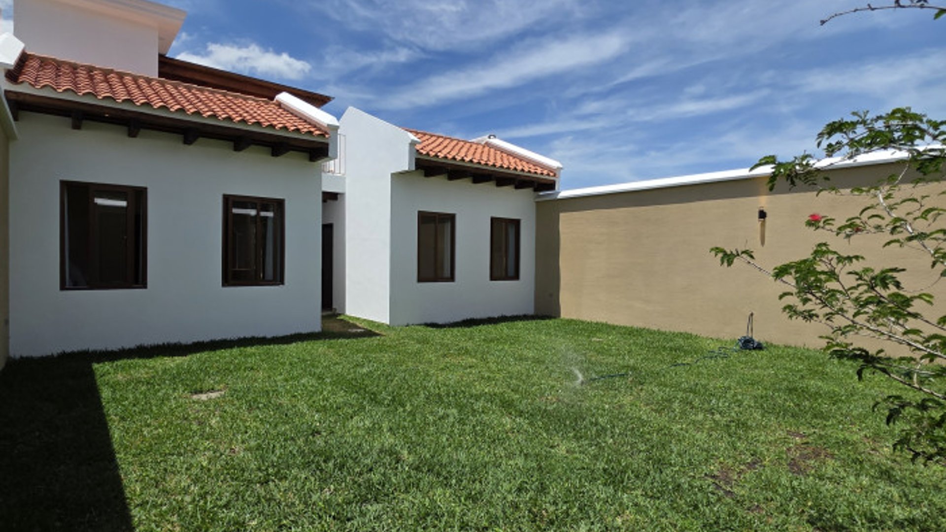 Casa en Venta cercanas Antigua Guatemala Sacatepequez - Miniatura 17