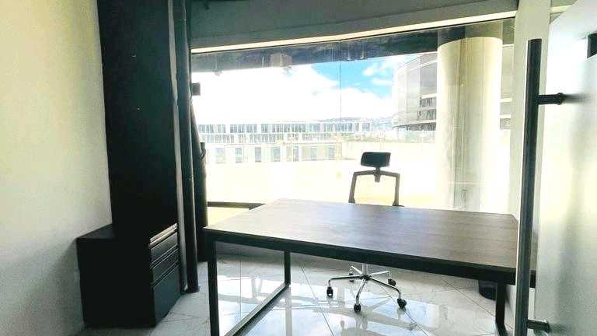 OFICINAS PRIVADAS EN ALQUILER???? Edificio Géminis 10, Zona 10 - Miniatura 4