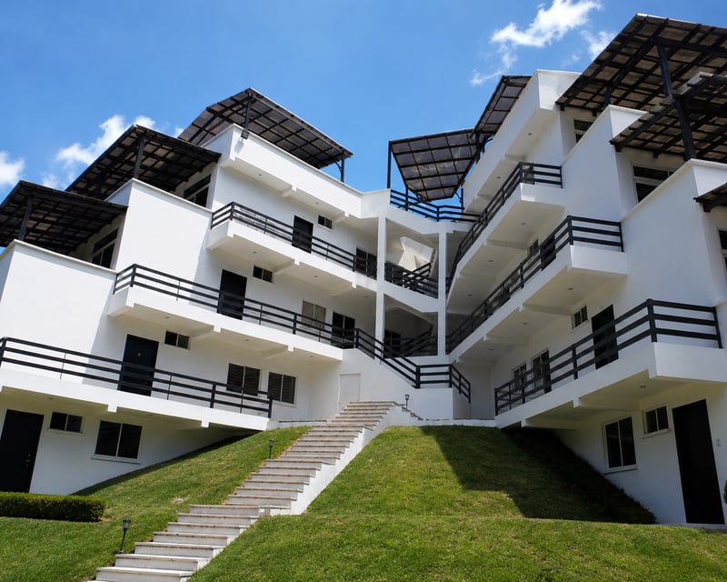 Apartamento amplio con vista al bosque | El Carmen Acacias, Zona 12