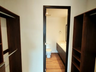Rento Apartamento en Edificio Vivalt zona 10 - 3