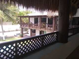 Casa y Terreno en Venta frente a la playa en Monterrico - 4