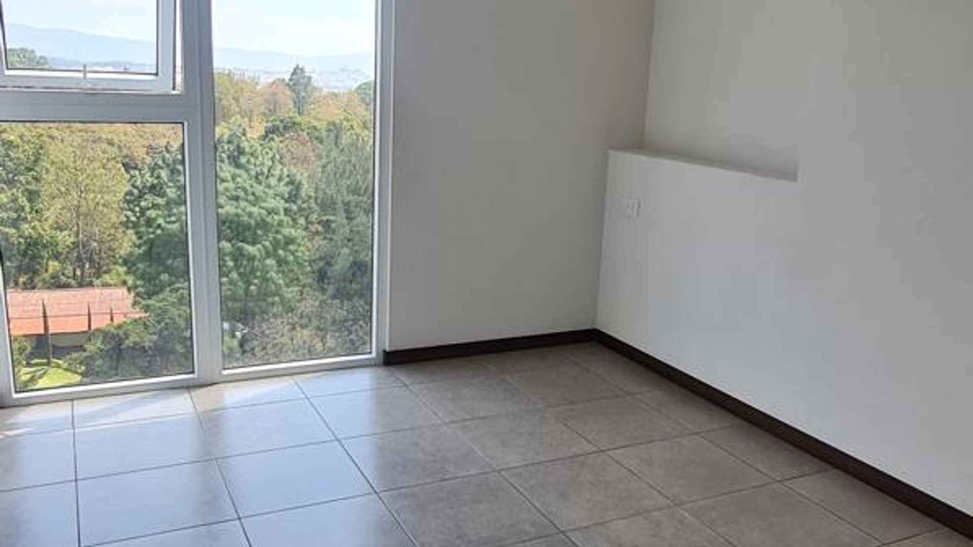 APARTAMENTO EN VENTA - ZONA 12 MONTE MARIA - Miniatura 3