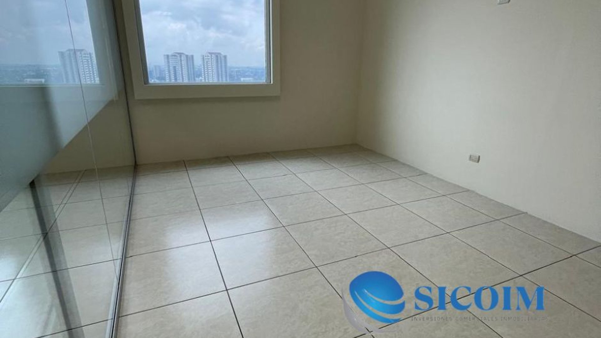 Oficina en Venta Zona Pradera zona 10 - Miniatura 5