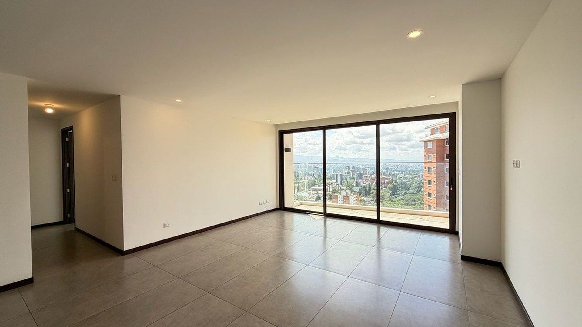 Apartamento en Renta – Albero San Lázaro, Zona 15 - Miniatura 8