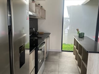 1 Bedroom Apartment for Rent in Zone 4 Guatemala City | Unfurnished, Parking, Walk-in Closet - Image 10