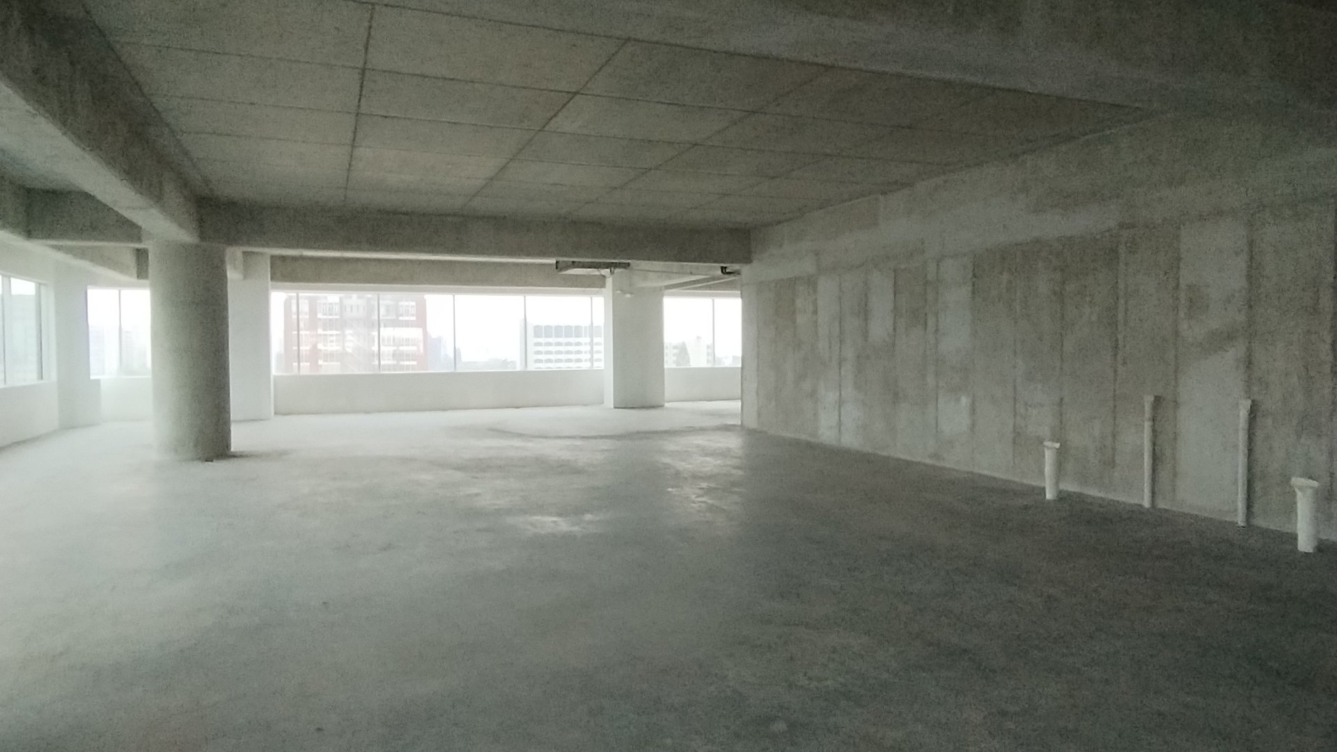 Oficina de 3,348 mts Sobre la Avenida Reforma zona 9