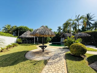 VENTA DE CÓMODA CASA AMUEBLADA - MARENA, CHULAMAR - 4
