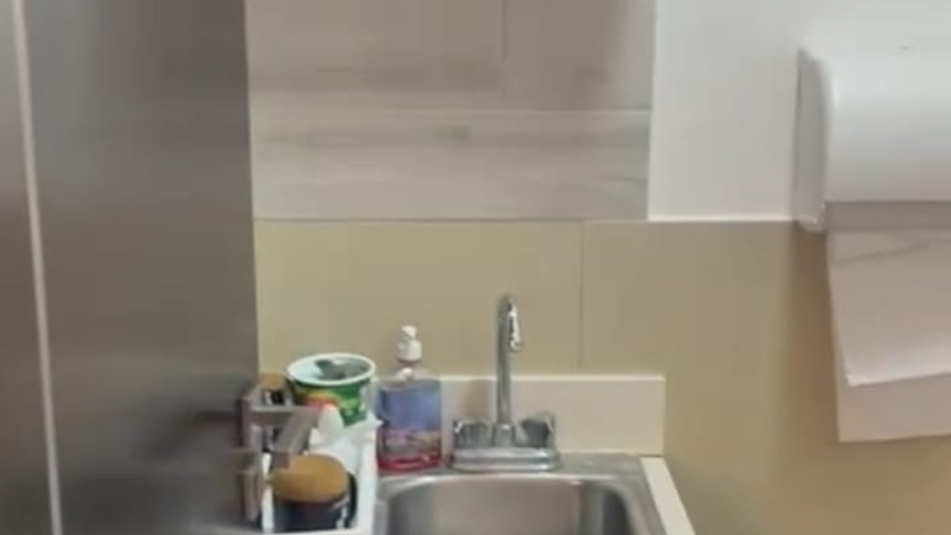 OFICINAS EN RENTA/VENTA EN EDIFICIO VASANTA ZONA 10