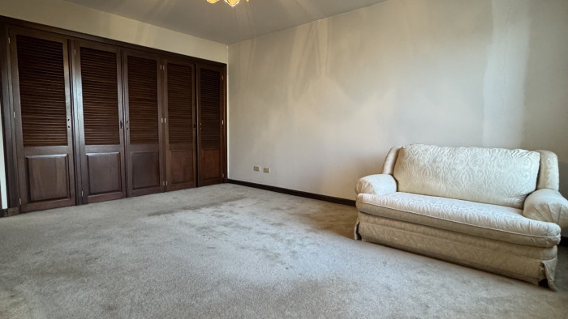 Apartamento en Renta zona 14 Avenida Las Americas - Miniatura 6