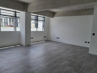 Vendo o Rento hermosas oficinas con diseños modernos - 5