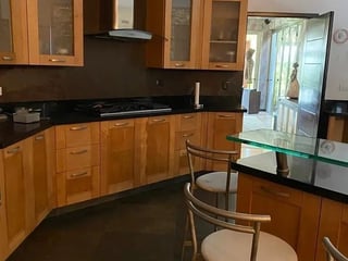 Residencia de Lujo en Venta en Encinos de Cayalá – Zona 16 - Image 3