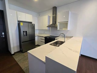APARTAMENTO EN VENTA ZONA 16, NOGALES CAYALA 1 - 5