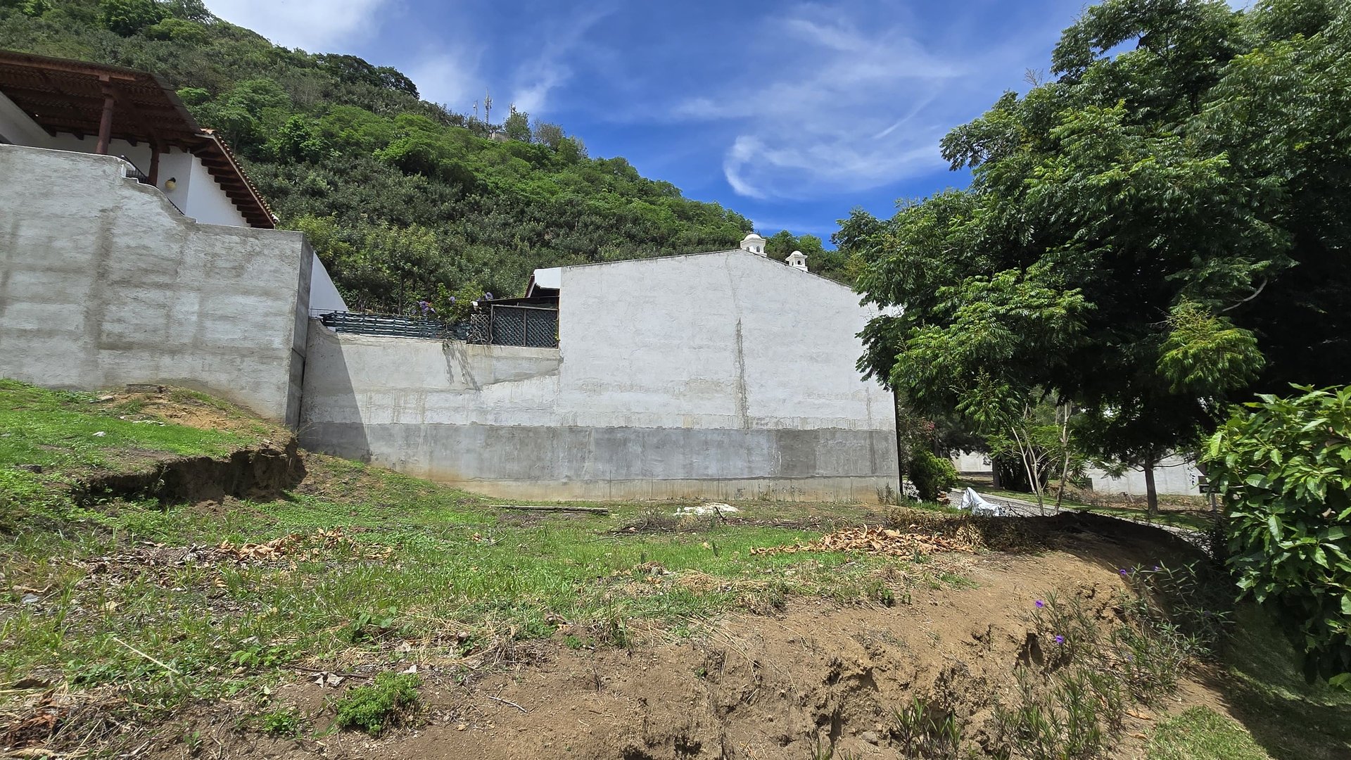 VENTA DE TERRENO EN BELLA VISTA CERCA DE ANTIGUA GUATEMALA - Miniatura 3