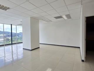 Oficina en Renta Zona Pradera Zona 10 de 86.57 mts2 - 4