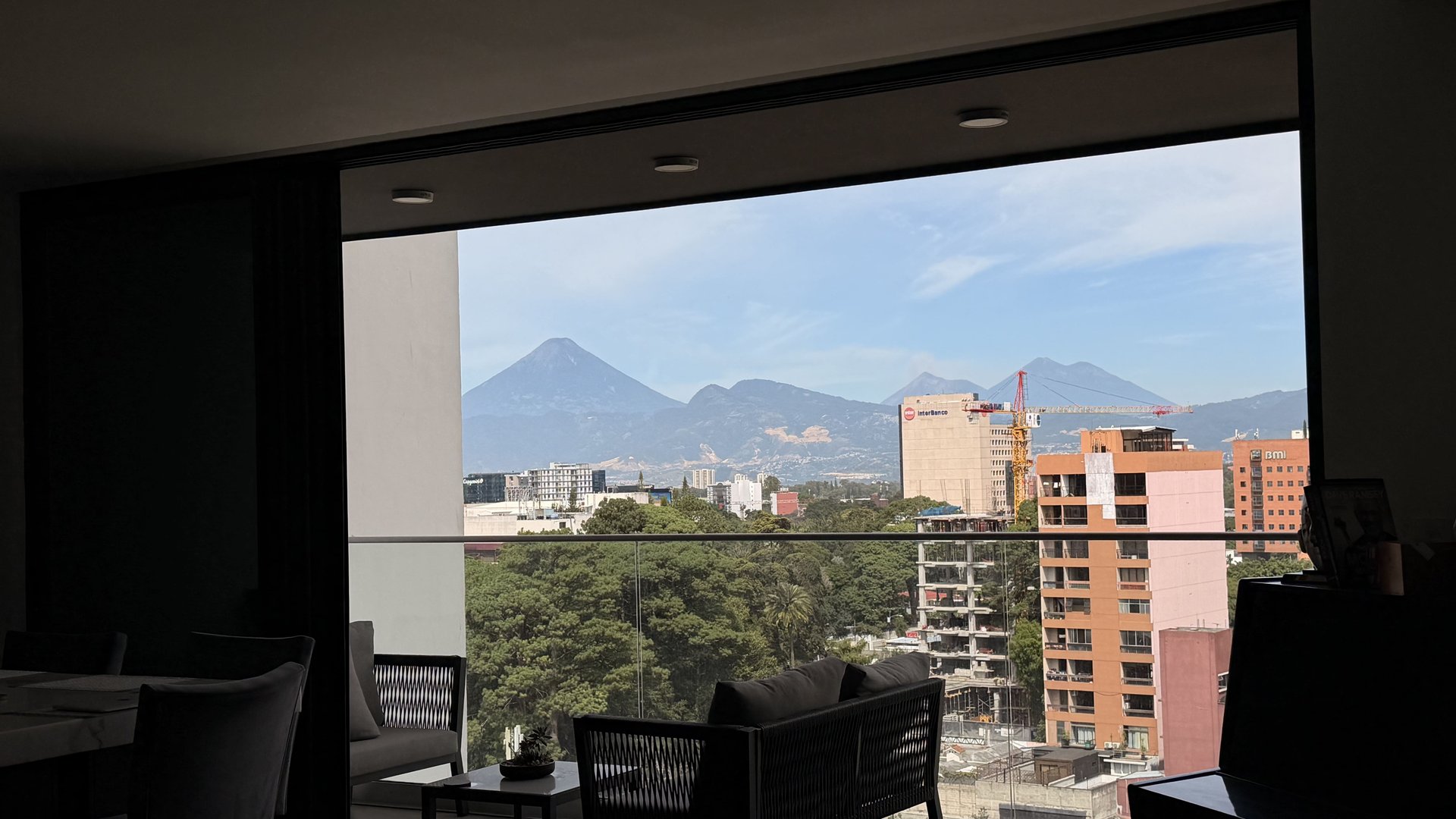 Apartamento en Alquiler Edificio Vasanta, zona 10 N12 - Miniatura 8