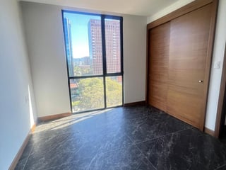 Apartamento en venta en nivel alto de 3 habitaciones en Z10 Ref-5556 - 5