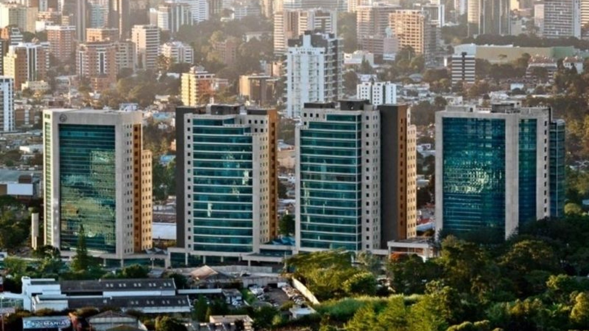Oficina en Venta Zona Pradera, zona 10