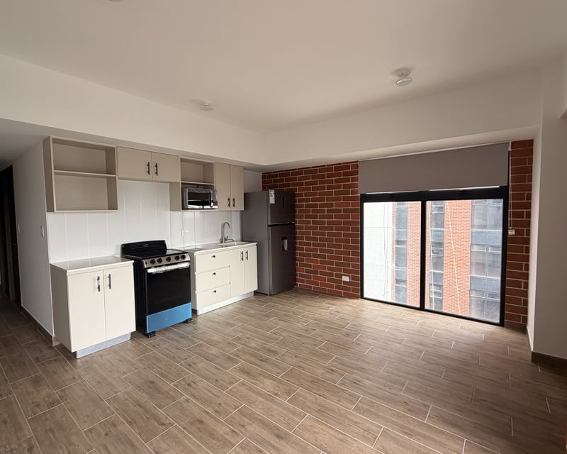 Apartamento en Alquiler Edificio Modra, zona 4 