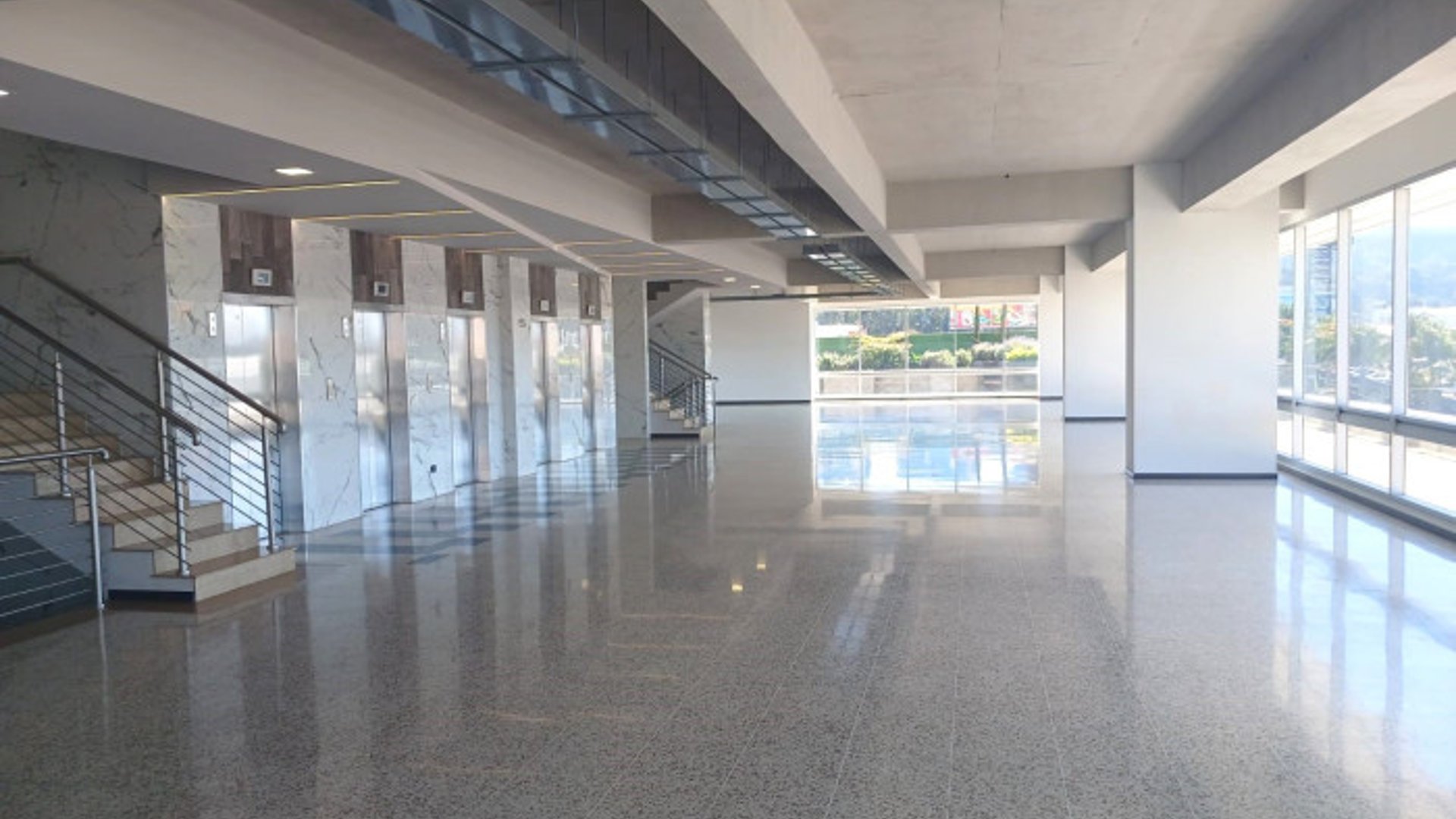 Edificio en Alquiler en zona 10 - Por estrenar !! - Miniatura 13