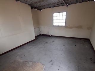 Casa en venta en Avenida Bolivar zona 8 | 10 habitaciones y 2 niveles - 5