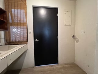 Venta de bonita casa de esquina en Condominio Luminela | Villa Nueva - Image 9