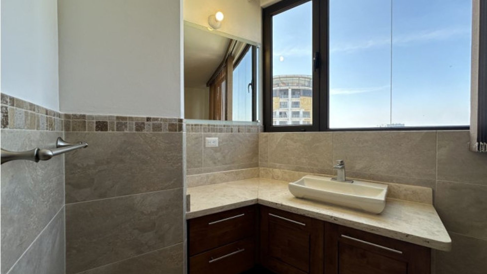 Apartamento en Renta en Vista Hermosa 1 Zona 15 - Miniatura 4