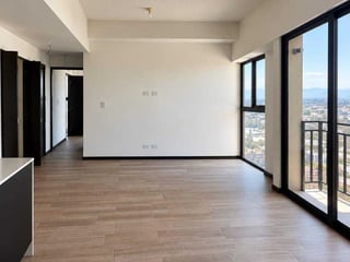 APARTAMENTO EN VENTA 📍 Edificio Altaire, Zona 11 - 2