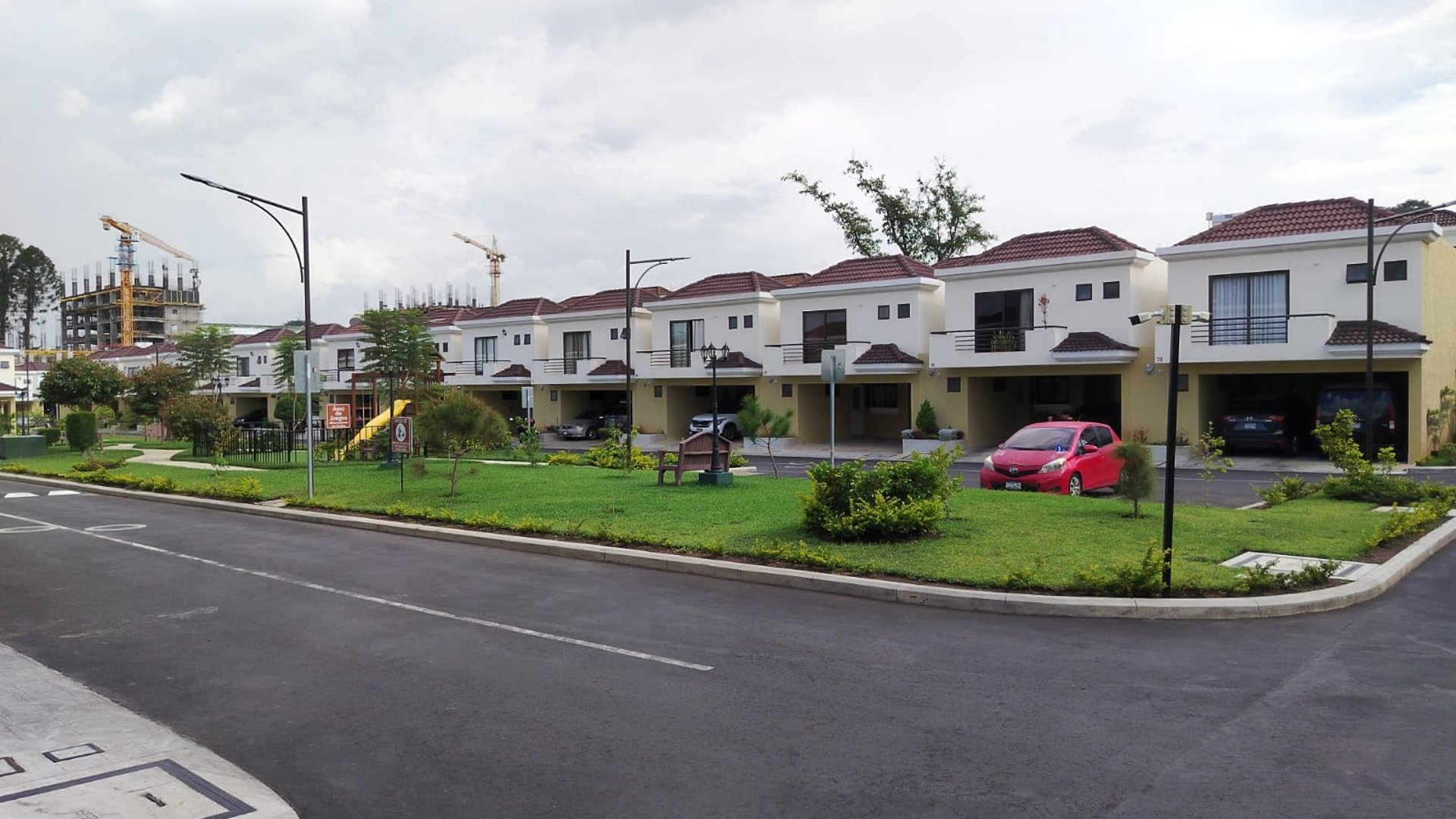 VENTA Casa Zona 2 Condominio Reserva San Ángel - Miniatura 14