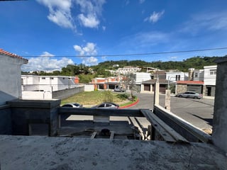 Casa en venta Hacienda Real Zona 16 Lista para Septiembre 2026 - 3