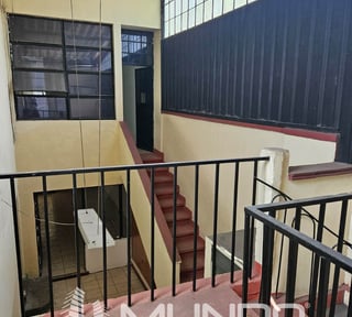 CASA CON GIRO COMERCIAL EN RENTA ZONA 9