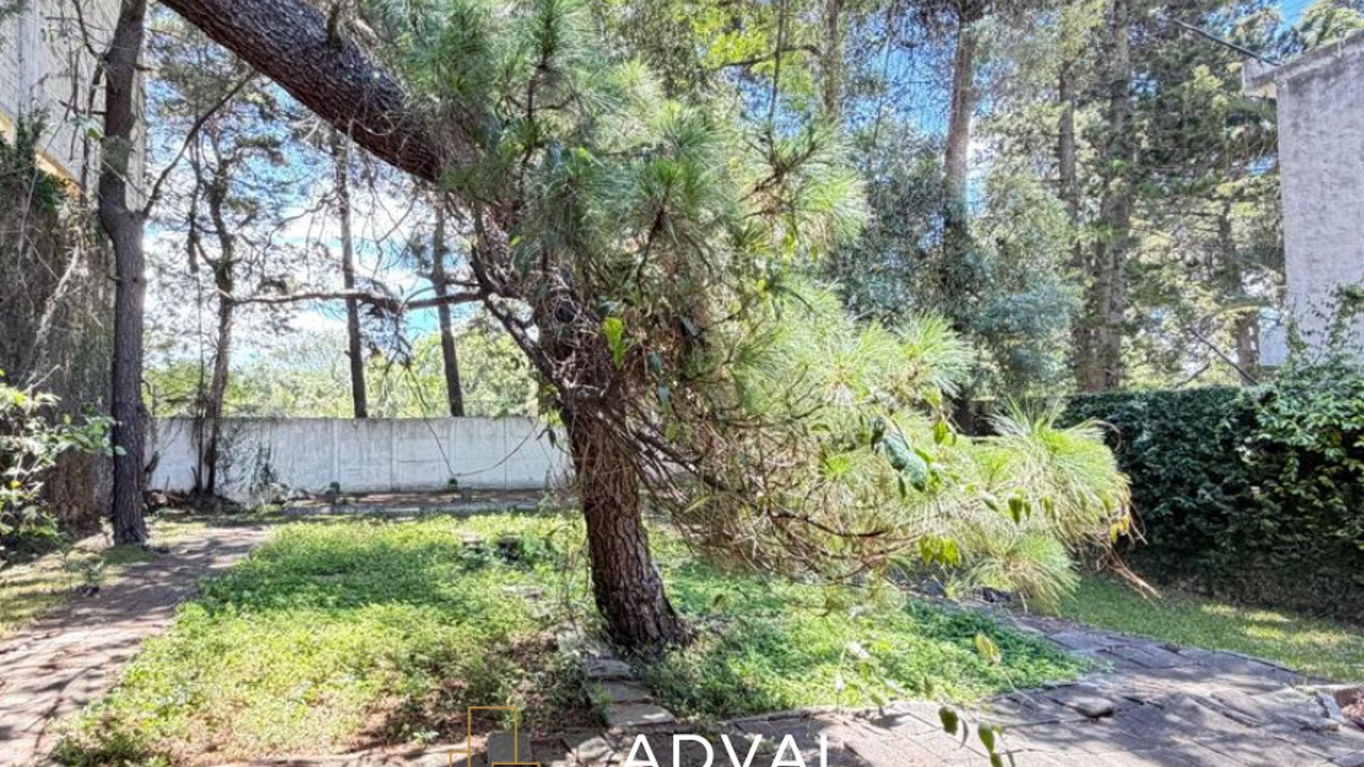 Venta de Casa Aguilar Batres para vivienda o para derrumbar y construir Zona 12