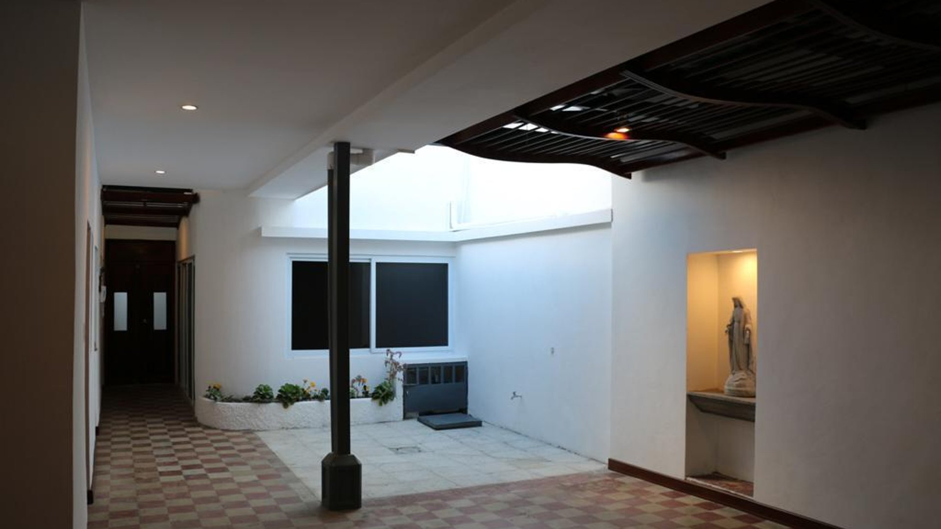 CASA EN RENTA EN ZONA 5