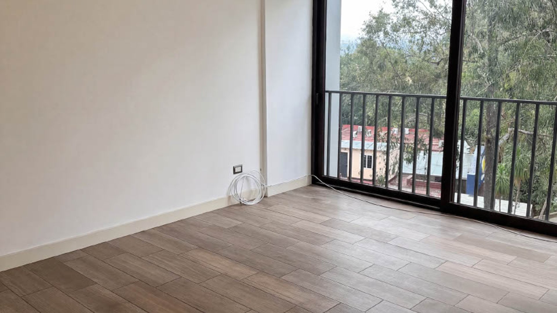 Apartamento en zona 11 de espacio abierto - Miniatura 5