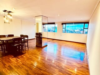 Apartamento en Venta, zona 10 - 2